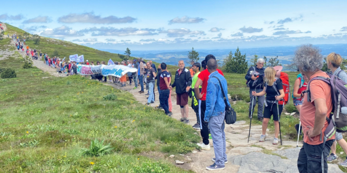 nous-demain-sejour-mezenc-cada-chaine-solidarite